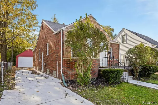 Harper Woods, MI 48225 2244,20032 KENOSHA Street