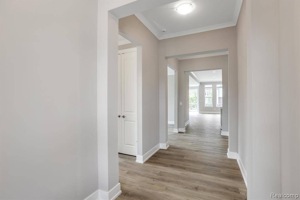 Troy, MI 48085,2312 Pondview Dr