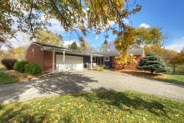 5714 LELAND Drive,  Ann Arbor,  MI 48105 9523