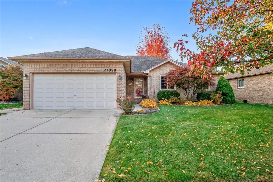 21878 E SUNSET Drive, Macomb, MI 48044 3715