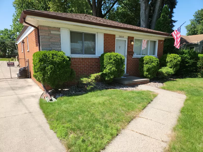 22632 VIOLET Street, Saint Clair Shores, MI 48082 2750