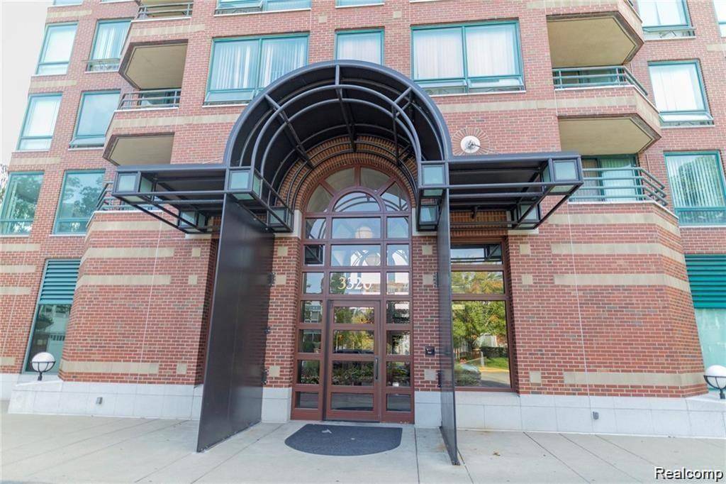 Detroit, MI 48207 5032,3320 SPINNAKER Lane