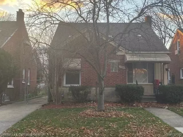 17211 SHAFTSBURY Avenue, Detroit, MI 48219 3592