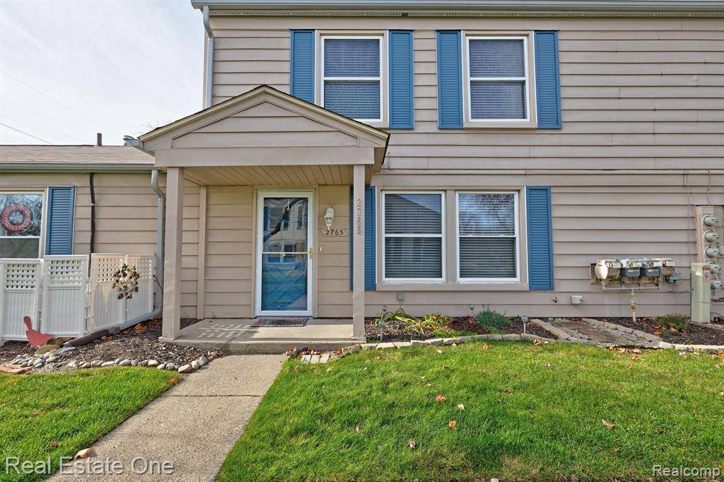 Lake Orion, MI 48360 1717,2765 Fox Hollow Court