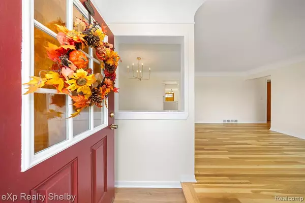 Clinton Township, MI 48035 2714,21256 DANBURY Street