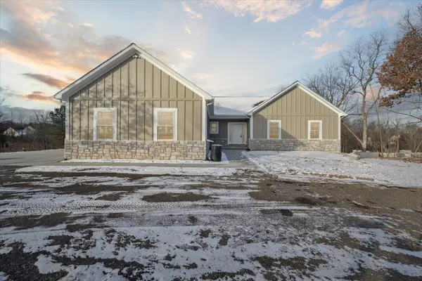 1639 FRECH Lane, Howell, MI 48843