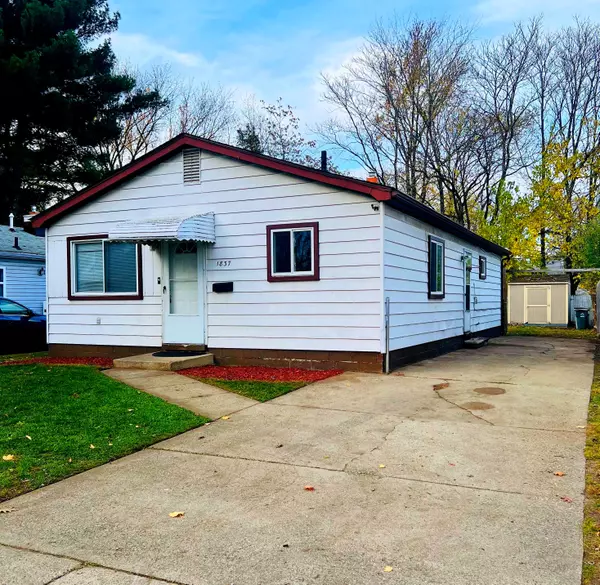 1837 E HARRY Avenue,  Hazel Park,  MI 48030 2162