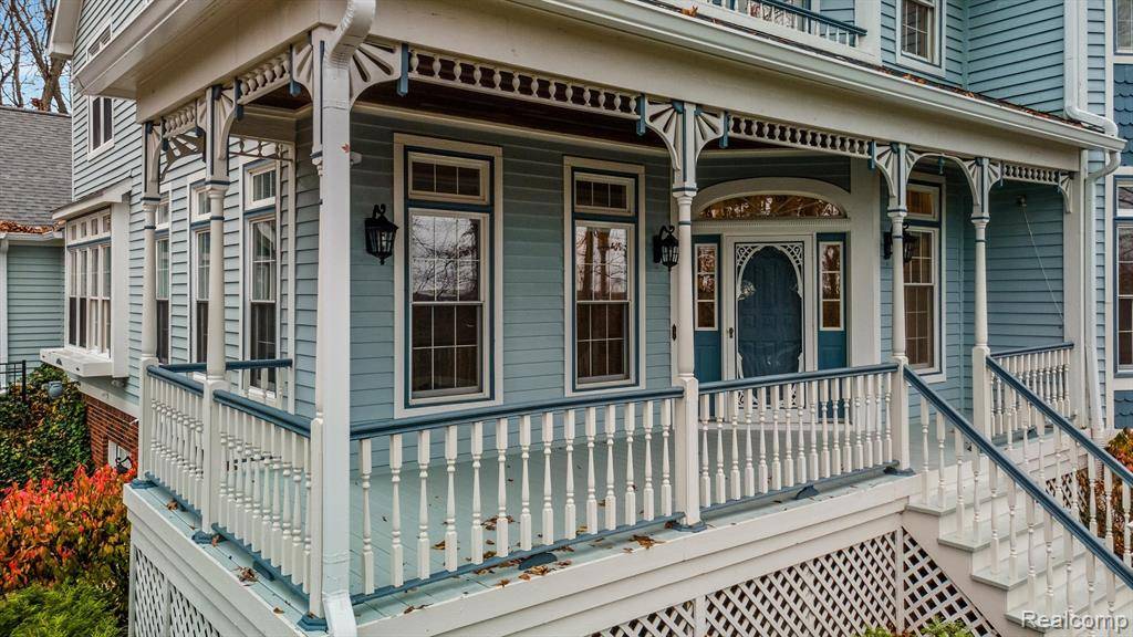 Brighton, MI 48114 8960,2479 Pine Hollow Trail