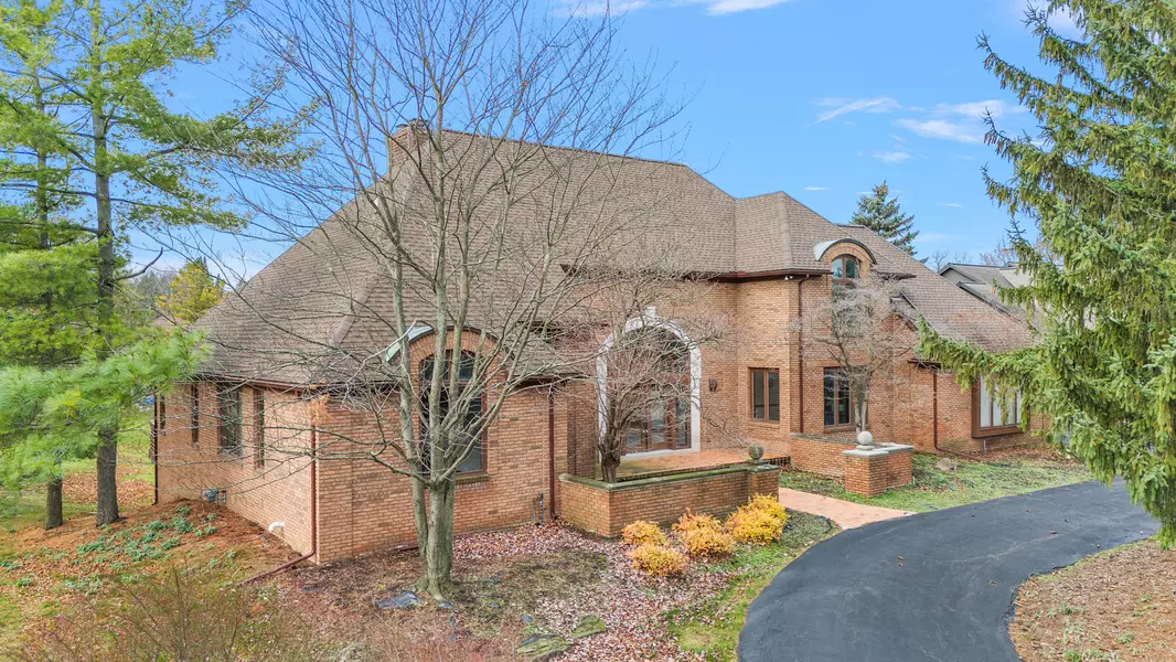 4585 Kiftsgate Bend, Bloomfield Hills, MI 48302 2331