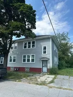 6315 E Garfield Street, Detroit, MI 48207