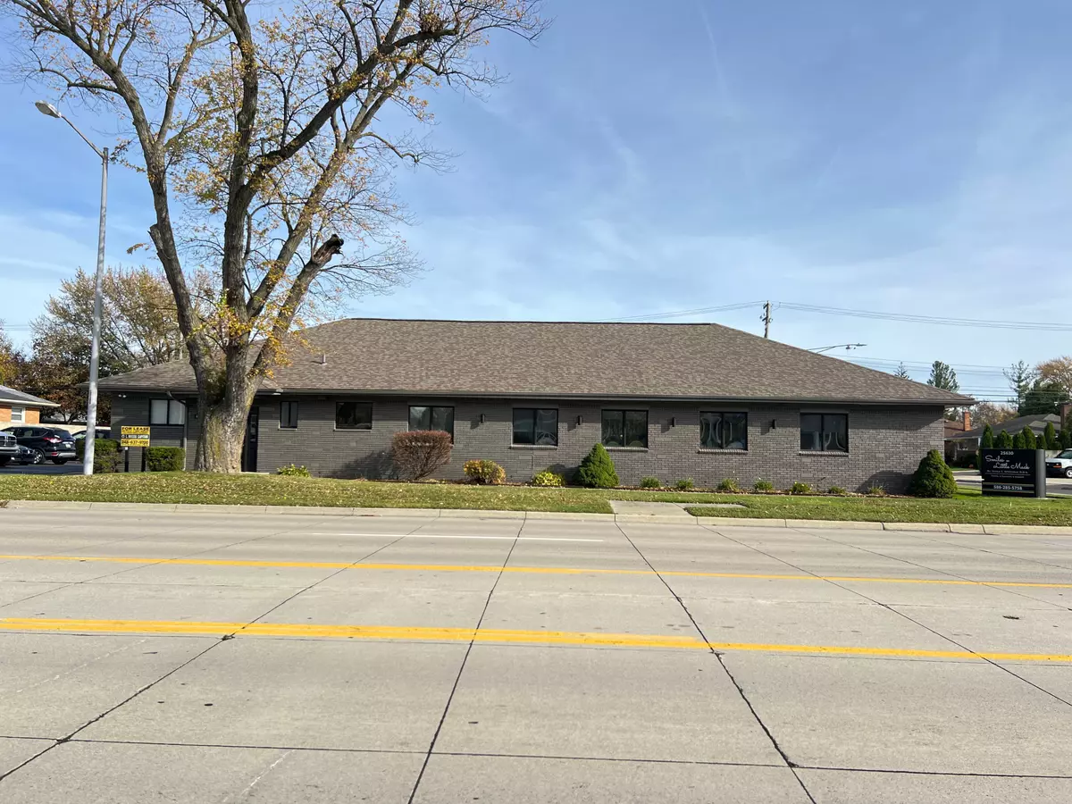 Saint Clair Shores, MI 48081 2109,25630 LITTLE MACK Avenue