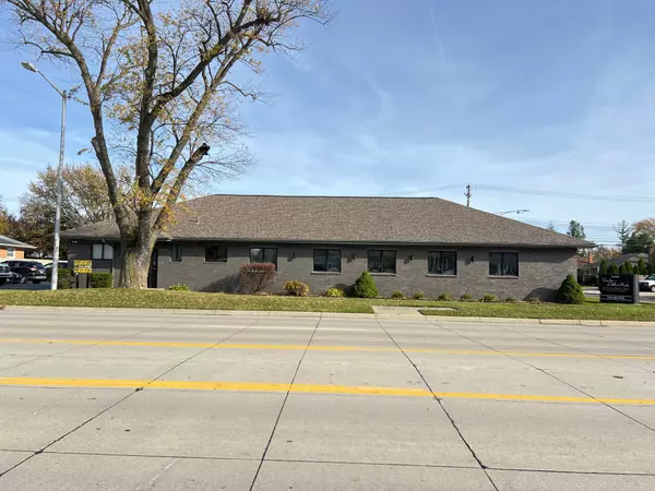 25630 LITTLE MACK Avenue, Saint Clair Shores, MI 48081 2109