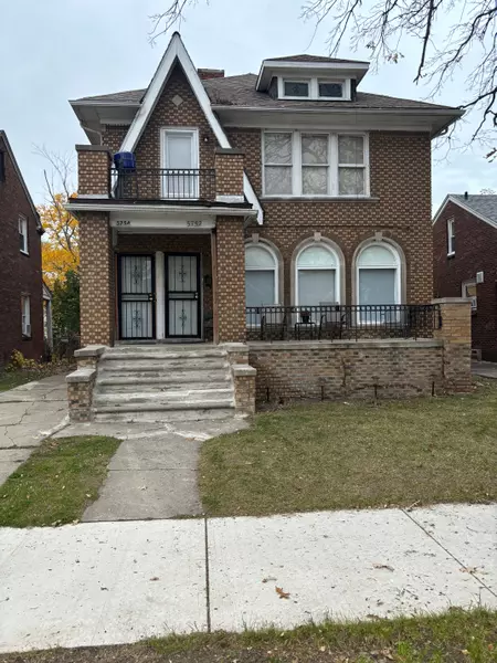 5752 CHATSWORTH Street, Detroit, MI 48224 3213