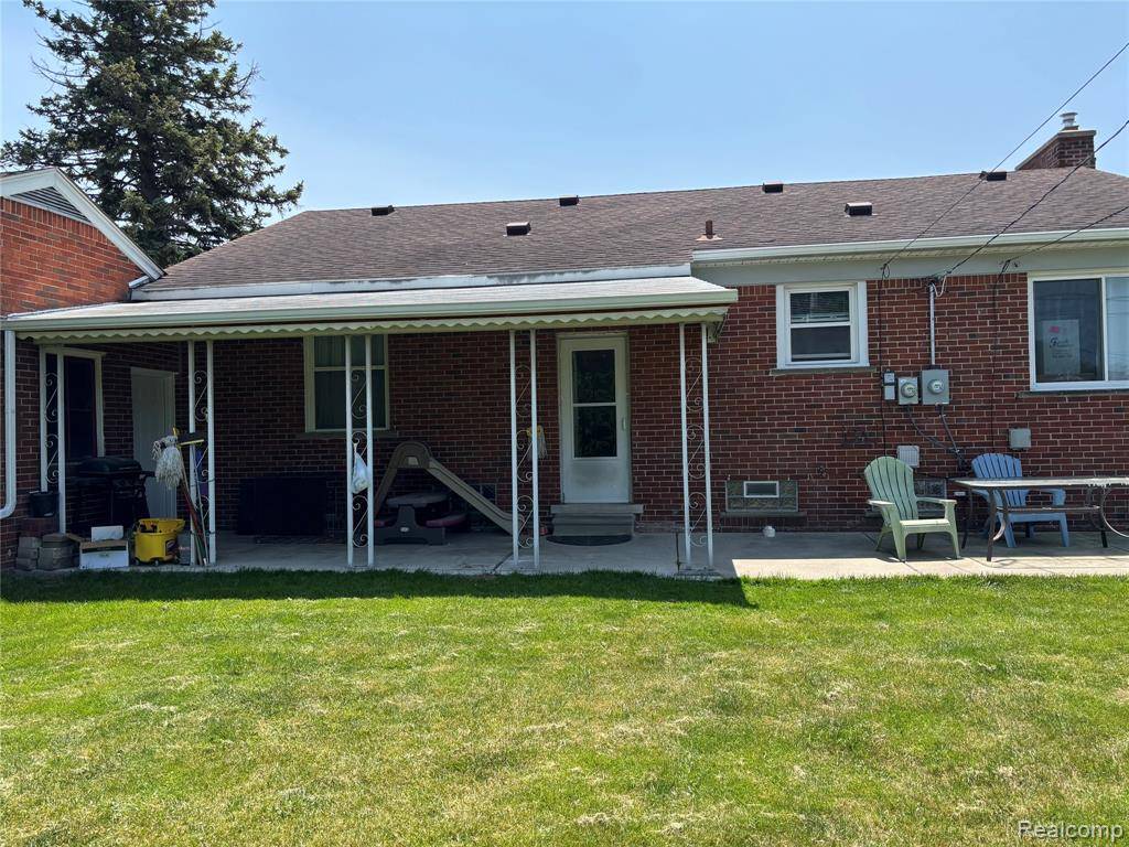 Allen Park, MI 48101 1153,18720 Goddard Road
