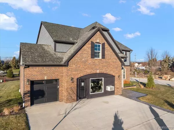 Sterling Heights, MI 48314,4044 Blossom Drive