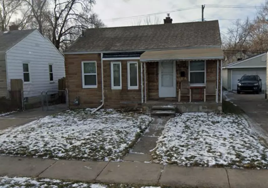 18564 ROSCOMMON Street, Harper Woods, MI 48225 2110