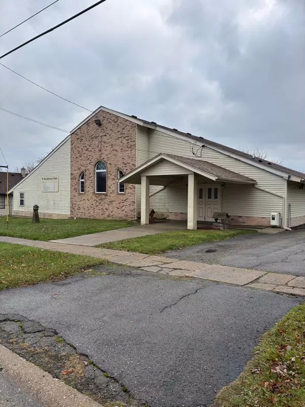 820 E RIDGEWAY Avenue, Flint, MI 48505 2918