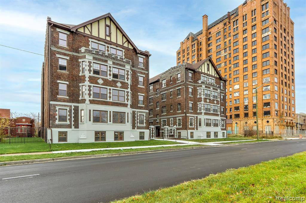 2258 W GRAND Boulevard, Detroit, MI 48208 1152