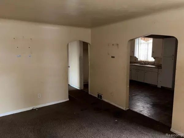 Detroit, MI 48205 4400,16551 TACOMA Street