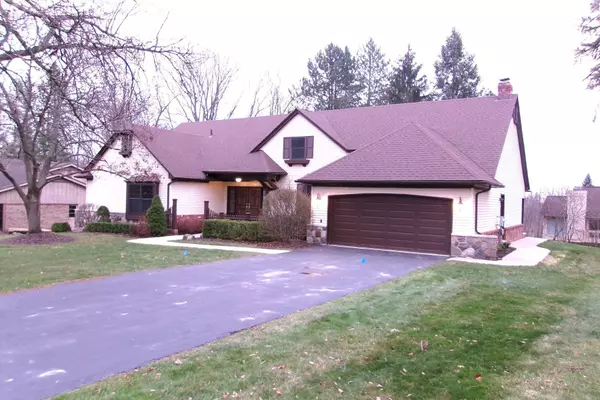 3283 Woodview Lake Road, West Bloomfield, MI 48323