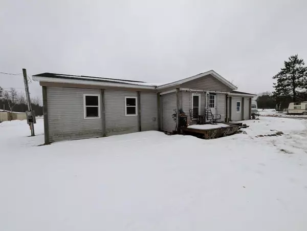 293 BOARDMAN Road, Update, MI 49680 8545