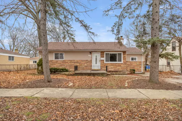 4417 BEDFORD Street, Dearborn Heights, MI 48125 3307