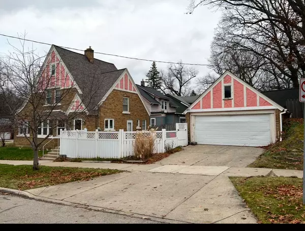 1002 BENJAMIN Avenue, Grand Rapids, MI 49506 3223