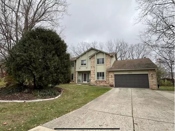 34662 VALLEY FORGE Drive, Farmington Hills, MI 48331 3206