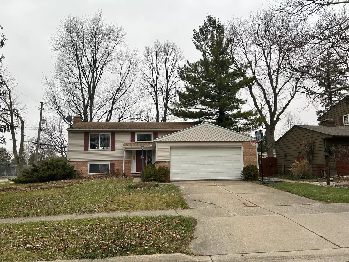 Lansing, MI 48912 4501,1605 AUTUMN Lane