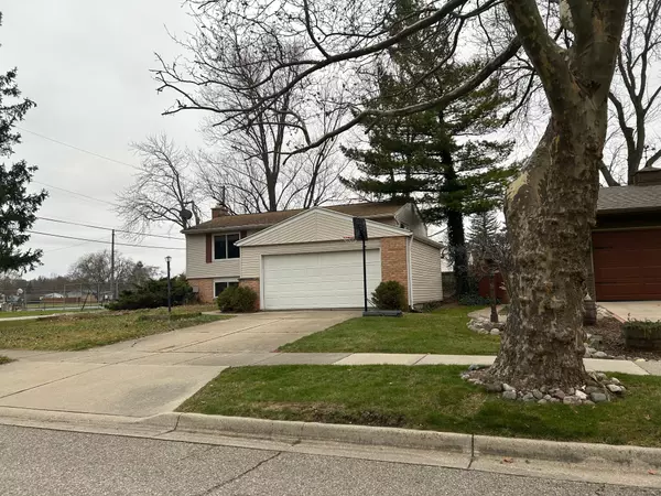 Lansing, MI 48912 4501,1605 AUTUMN Lane