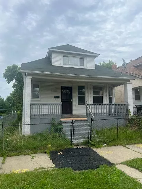 Detroit, MI 48214 1296,4532 FISCHER Street