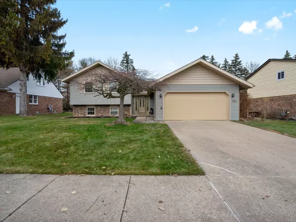 46702 CAMELIA Drive, Canton, MI 48187 1435