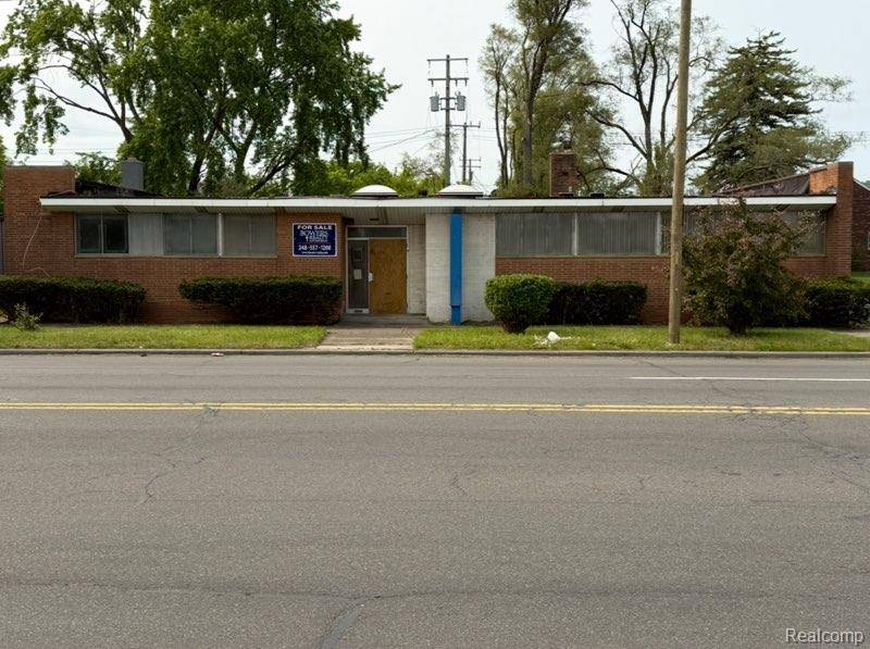 15121 W MCNICHOLS Road, Detroit, MI 48235 3716