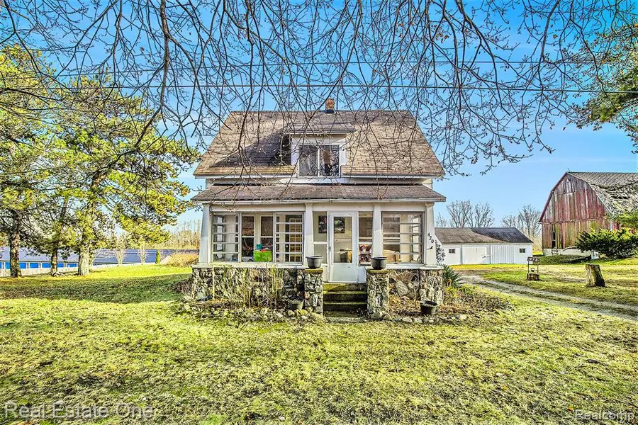 420 N LAKE PLEASANT Road, Attica, MI 48412 9225