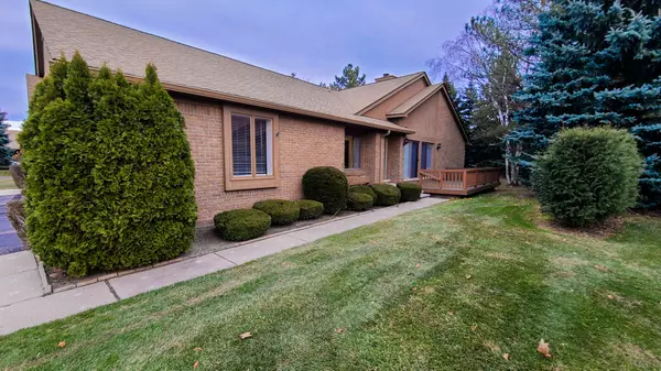 2201 LONDON BRIDGE Drive, Rochester Hills, MI 48307 4235