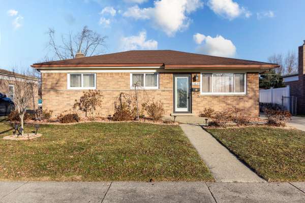 13649 RACINE Court,  Warren,  MI 48088 3711