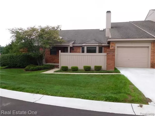 7362 BIRKSHIRE, West Bloomfield, MI 48322 2918