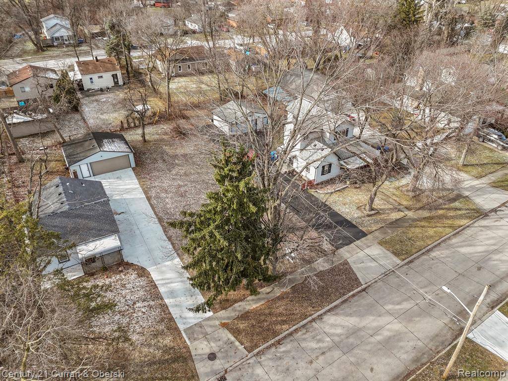 Dearborn Heights, MI 48127 3148,7875 ROBINDALE