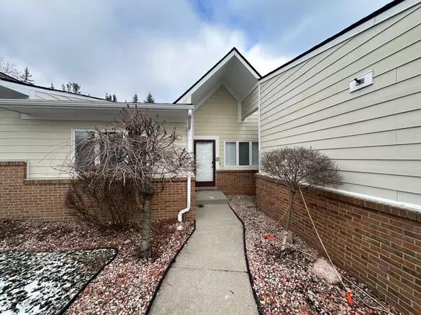 35052 MEADOW Lane, Farmington Hills, MI 48335 2532