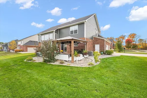 South Lyon, MI 48178 1987,23884 Yerkes Drive