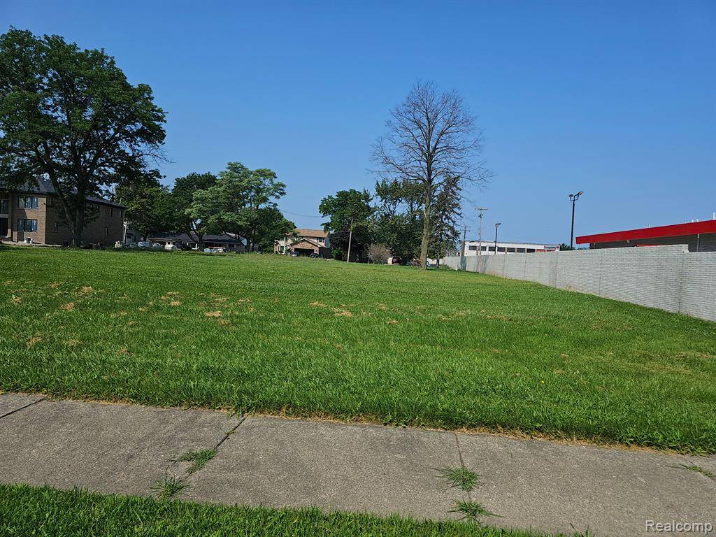 Dearborn Heights, MI 48127 3416,2207 Kinmore Street