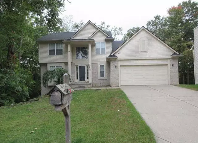 3071 W RIDGE, Commerce Twp, MI 48390 1584