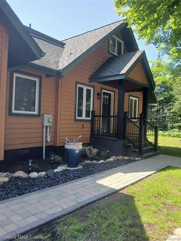 Charlevoix, MI 49720 9795,11273 LAKE SHORE Drive
