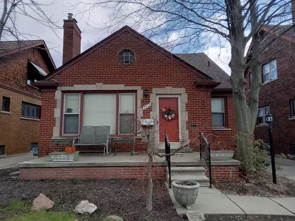 7428 CALHOUN Street, Dearborn, MI 48126 1433