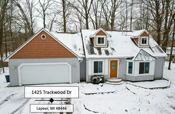 1425 TRACKWOOD Drive, Lapeer, MI 48446 8702