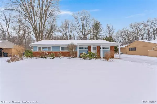 2697 LITTLETELL Avenue, West Bloomfield, MI 48324 1778