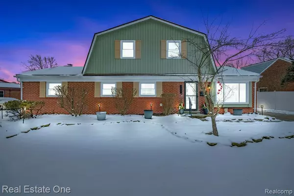 4800 SIDNEY Street,  Shelby Twp,  MI 48317 2957