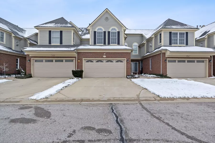 1276 W CRYSTAL Circle, Canton, MI 48187 6633