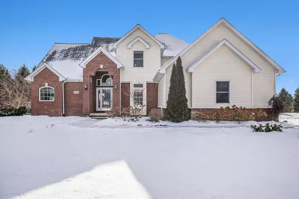 1112 THORN RIDGE DRIVE, Howell, MI 48843 6107