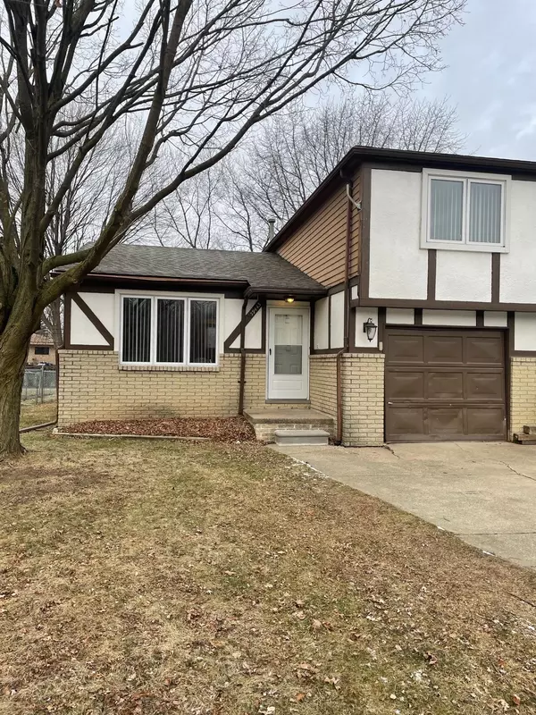 39443 JEFFERSON Avenue, Harrison Twp, MI 48045 1847